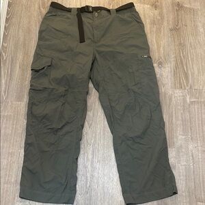Men's Olive Cargo Pants • COLUMBIA